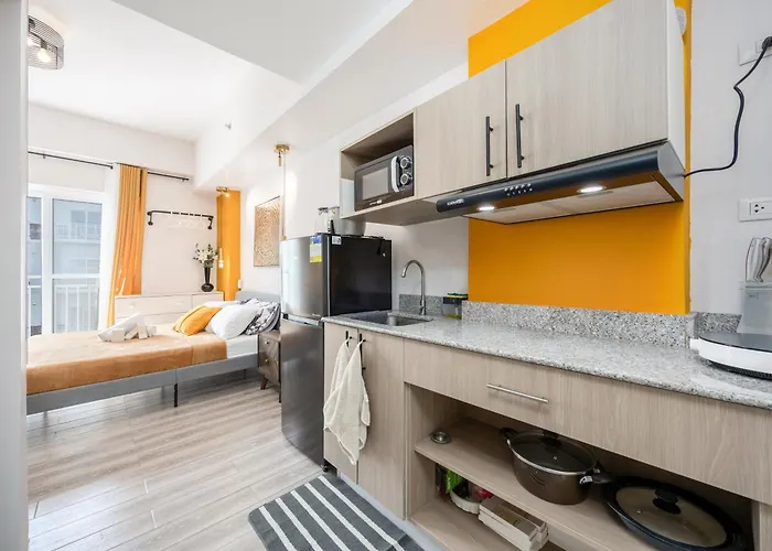 Stylish Near Airport- Poolview Amani Grand *